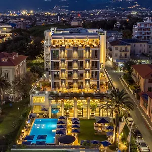 **** Hotel Excelsior Italia
