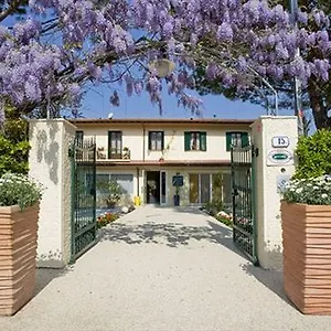 *** Hotel La Pace Italia